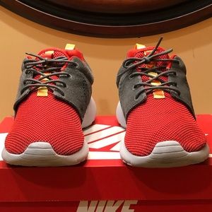 Nike Roshe Run Red & Grey Suede Unisex Sneakers